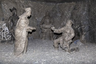 Kraliçe ye tuz itirafı