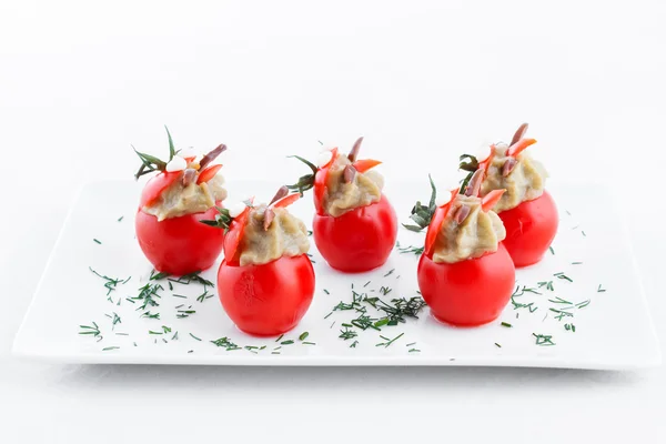 많은 작은 토마토 가지 바 바가 노와 박제 — 스톡 사진