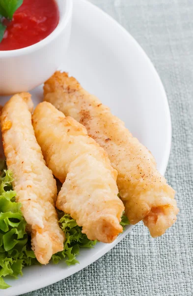 Fried fish fingers with sauce — Stock Photo, Image