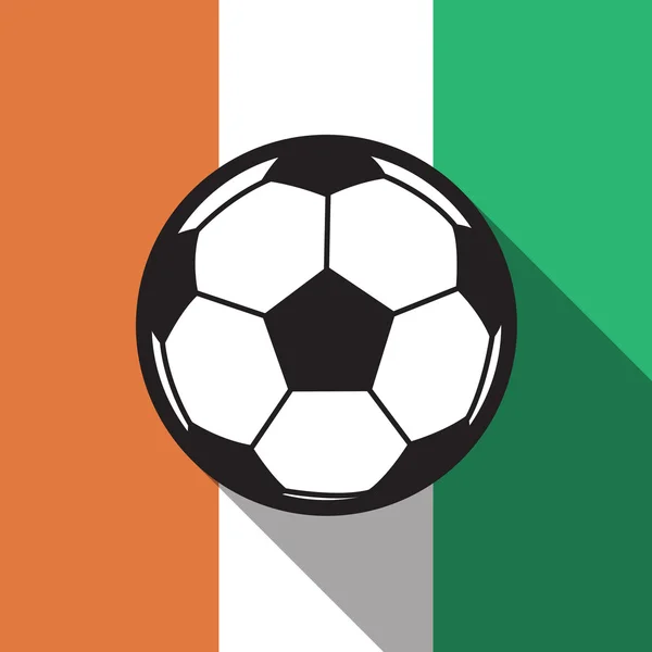 Icône de football avec fond drapeau de la Côte d'Ivoire, vecto ombre longue — Image vectorielle