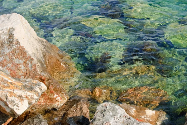 島パグの岩の海岸 — ストック写真