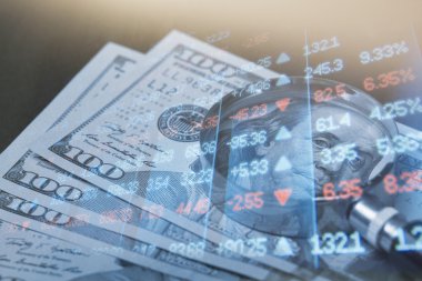 Finans, bankacılık kavramı. Euro sikke, bize Doları banknot yakın çekim. Tonda, seçici odak, çift pozlama ile finansal sistemin soyut resim