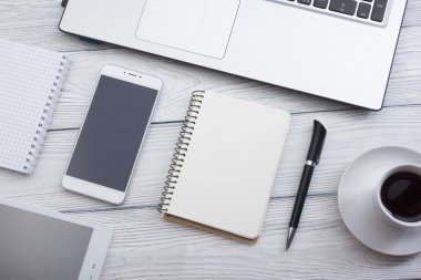 Ofis resepsiyon masası malzemeleri ile. Üstten Görünüm. Metin için yer kopyalayın