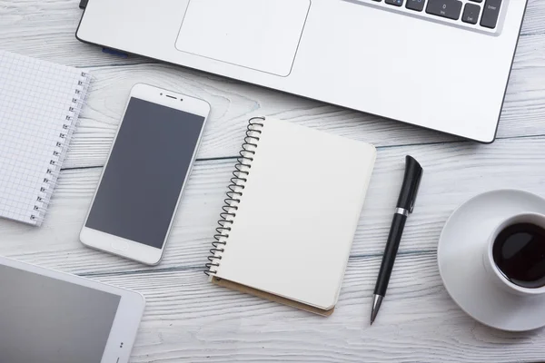 Ofis resepsiyon masası malzemeleri ile. Üstten Görünüm. Metin için yer kopyalayın