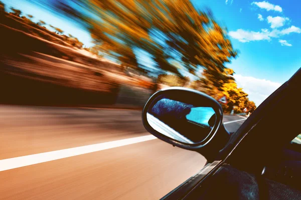 Imagen Cerrada Coche Carretera Los Viajes Puesta Del Sol Sky — Foto de Stock