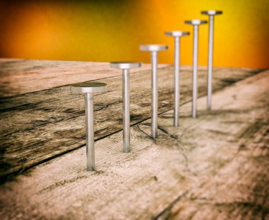 donanım araçları, çelik çivi