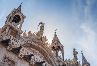 San Marco Katedrali, Venedik, İtalya. Çatı mimarisi ayrıntıları.