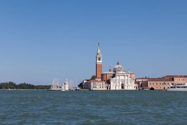 Venedik, İtalya 'daki ünlü San Giorgio Maggiore kilisesinin deniz manzarası