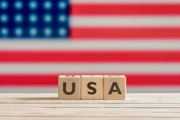 USA skylt tillverkad av trä kuber — Stockfoto