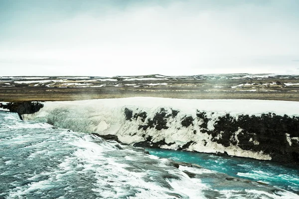 Eau froide glacée en Islande — Photo