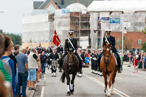 Aabenraa, デンマーク - 6-2014 年 7 月: 警察護衛でパレード — ストック写真