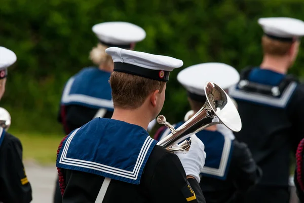 Aabenraa, Denemarken - juli 6-2014: Tambour korps tijdens een parade op — Stockfoto