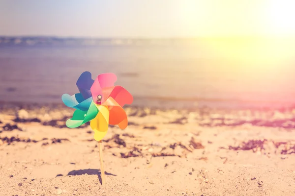 Yaz oyuncak bir plajda — Stok fotoğraf
