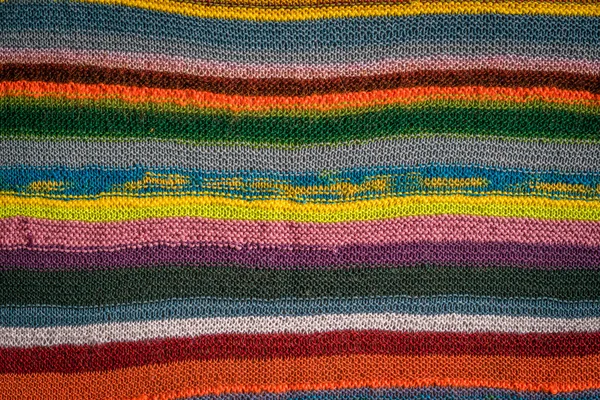 ผ้าห่มถักในสีต่างๆ — ภาพถ่ายสต็อก