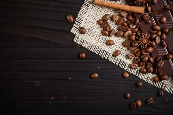 Coffee beans and chocolate — Stock Photo, Image