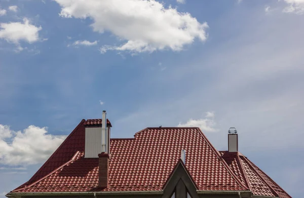 Toit Maison Dans Laquelle Les Matériaux Toiture Modernes Sont Utilisés — Photo