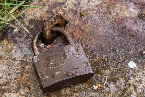 Låset Låst Den Gamla Dörren — Stockfoto