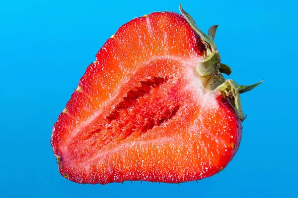 Fresas Maduras Sobre Fondo Sólido Comida Vegetariana Saludable Hermosa — Foto de Stock