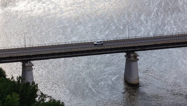 Дорожный Мост Через Реку Сверху Вид Водное Небо — стоковое фото