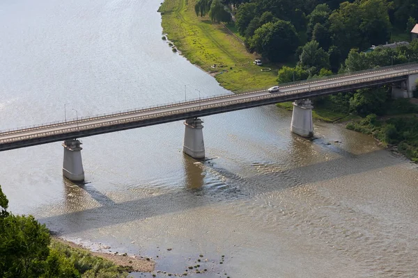 Közúti Híd Folyó Felett Felülnézet Víz — Stock Fotó