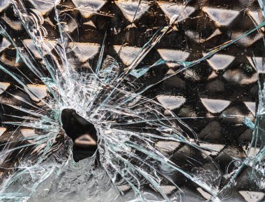 Çatlak mavi cam tuğlalardan yapılmış eski bir duvarın parçası arkaplan dokusu bileşimi olarak