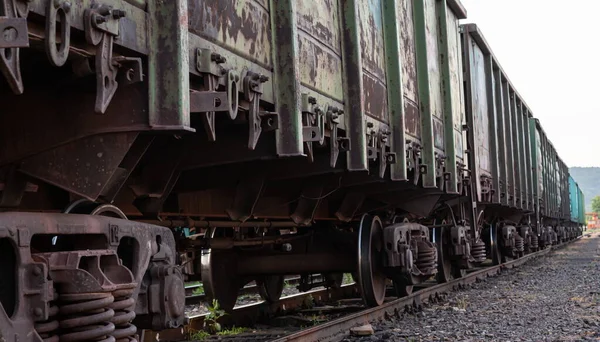 Old Rusty Railway Cars Stand Tracks Station — Stock Photo, Image