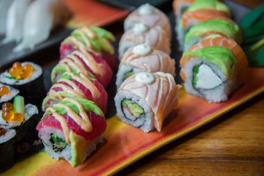 Japon tarzı rulo suşi