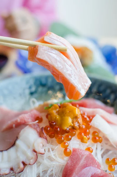 Sashimi conjunto de pescado fresco y mariscos — Foto de Stock