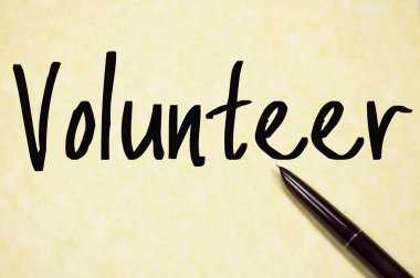 kağıt üzerinde gönüllü sözcük yazmak 