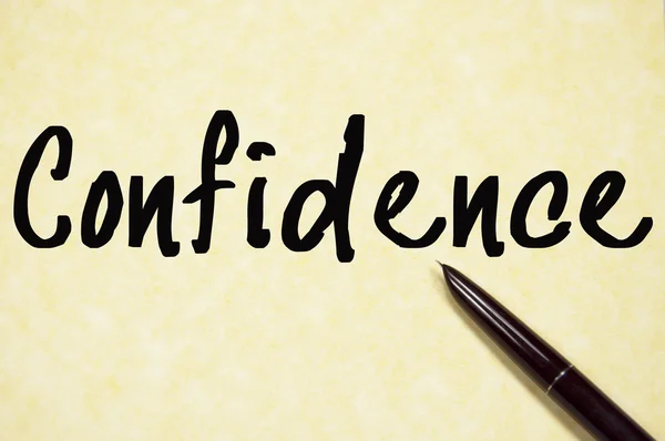 Confidence word write on paper — Stock Photo, Image