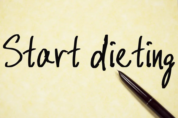 Inizia a scrivere il testo della dieta su carta — Foto Stock