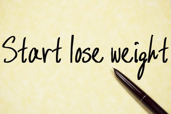 Começar a perder peso texto escrever no papel — Fotografia de Stock