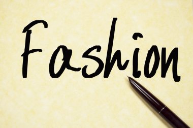 moda sözcük yazmak kağıt üzerinde 