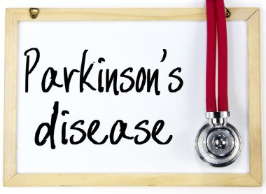 Parkinson hastalığı metin yazma yazı tahtası üzerinde