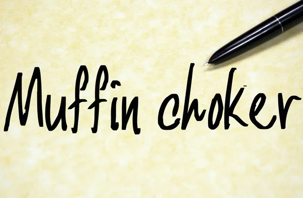 Muffin choker schrijven op papier — Stockfoto