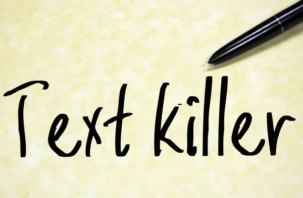 Szöveg gyilkos szöveget írni papírra — Stock Fotó