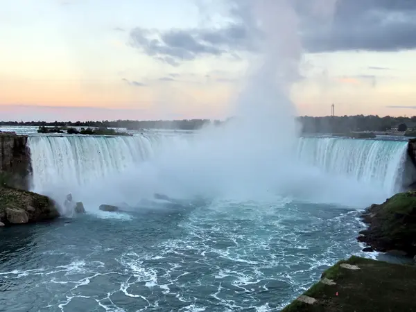 Niagara kanadensiska Falls 2016 — Stockfoto