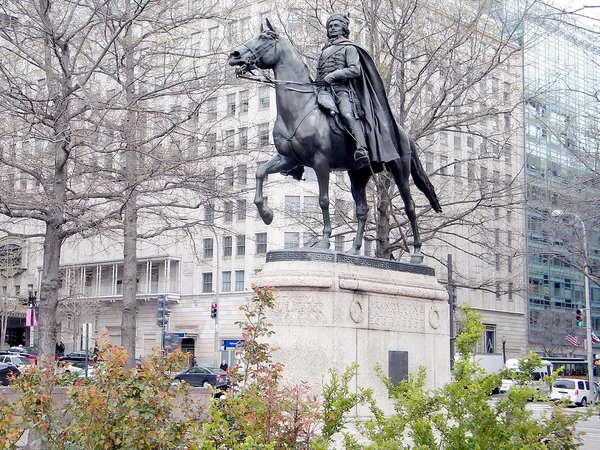 Washington General Casimir Pulaski Monument 2011 — Stock Photo, Image