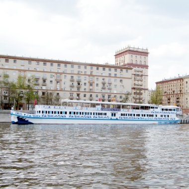 Moskova pristan frunze quay 2011