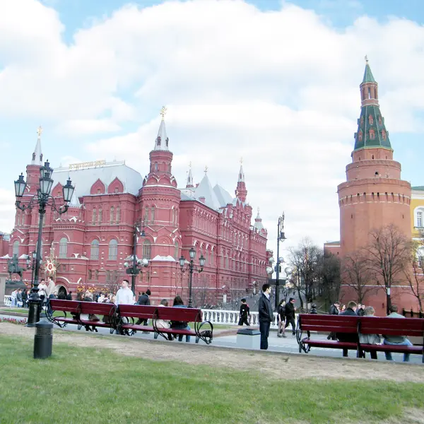 Moskou historisch museum en hoek Arsenal Tower 2011 — Stockfoto