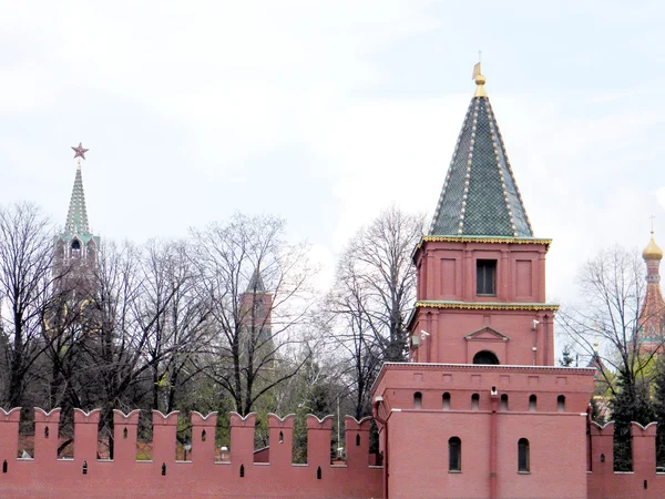 Dente de Moscou do Kremlin Muro e torres 2011 — Fotografia de Stock