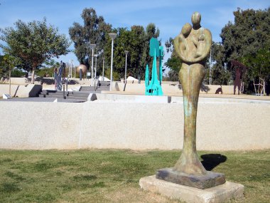 Tel Hashomer Heykel Bahçe 2012