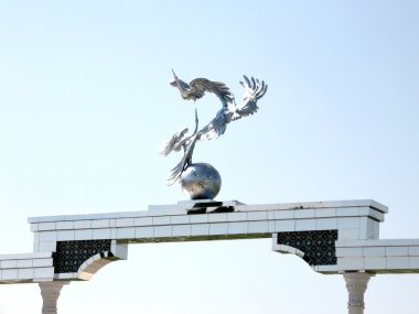 Taşkent Ezgulik Arch bağımsızlık Meydanı 2007 tarihinde