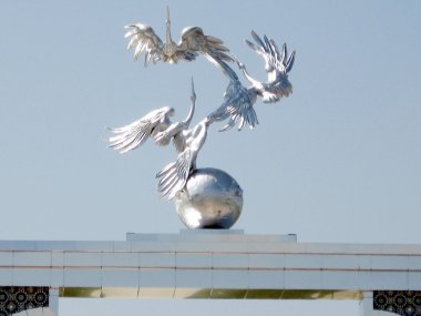 Taşkent heykel Ezgulik Arch bağımsızlık Meydanı 2007 tarihinde