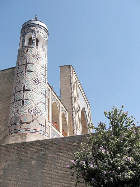 Tasjkent Kukeldash Madrassah minaret 2007 — Stockfoto