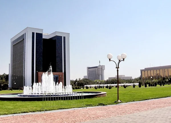 Piazza Indipendenza Tashkent settembre 2007 — Foto Stock