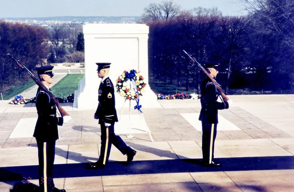 Arlington cemetery tiszteletére őr 1999. — Stock Fotó