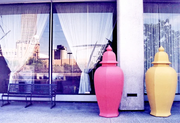 New Orleans-i, rózsaszín és sárga szobrok, 2002. Jogdíjmentes Stock Képek