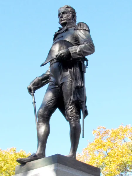 Toronto ontario parlament simcoe statue 2015 — Stockfoto