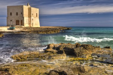San Leonardo körfezde Pilone, Ostuni village, İtalya